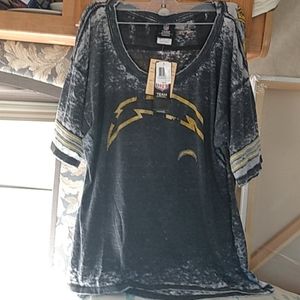 NWT WOMEN'S CHARGER TOP LARGE